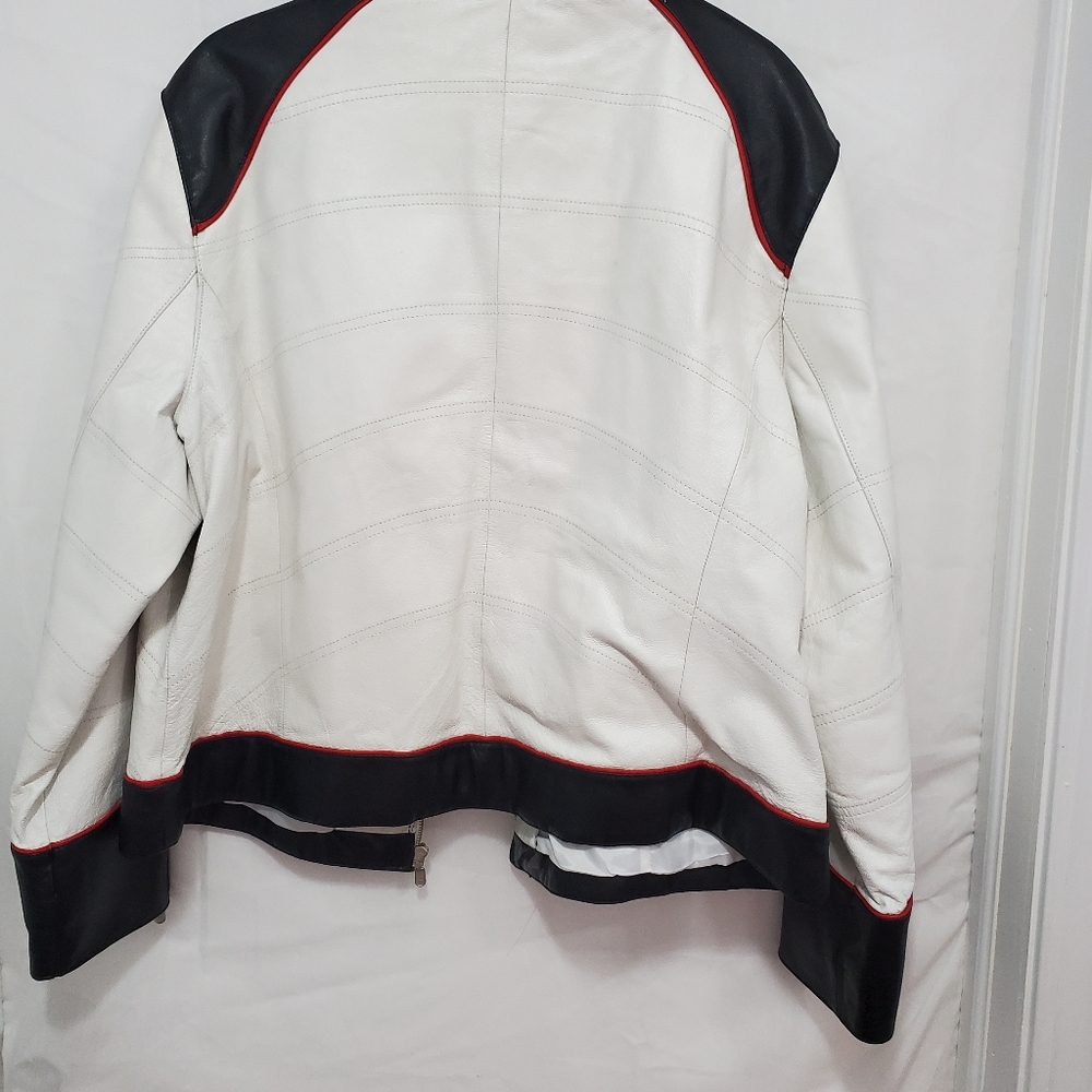 4x WOMEN LEATHER JACKET 🧥